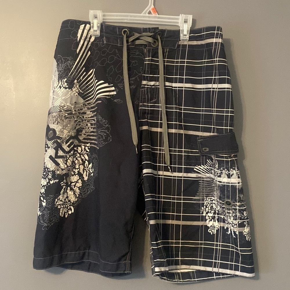 Oakley Men's Black White Board Shorts 32 Surf Swimwear Beachwear